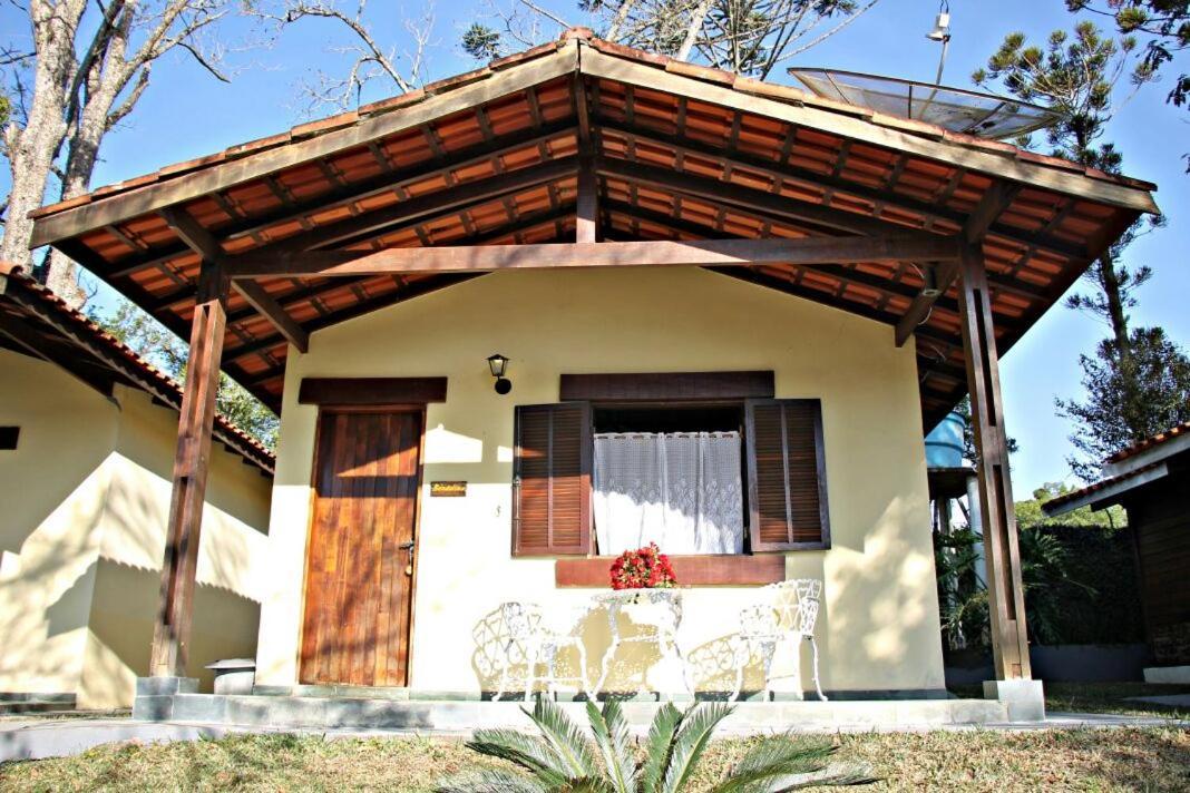 Pousada Casa Amarela Piracaia Exterior foto